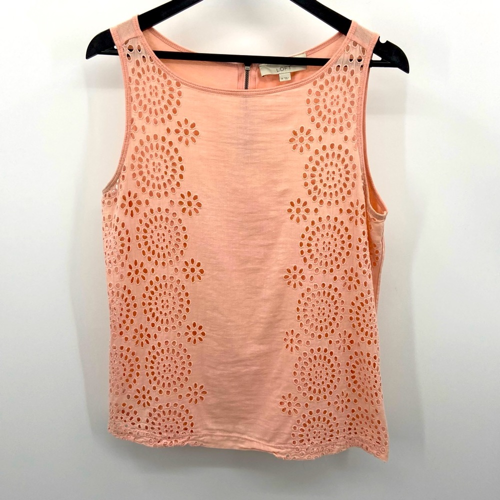 Loft Peach Eye Lit Sleeveless Top - Size: Medium